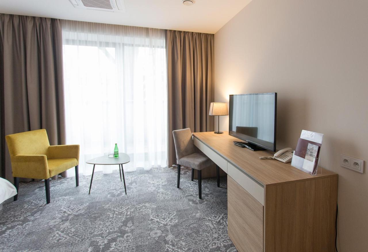 Polanka Conference Center Hotell Krosno Eksteriør bilde