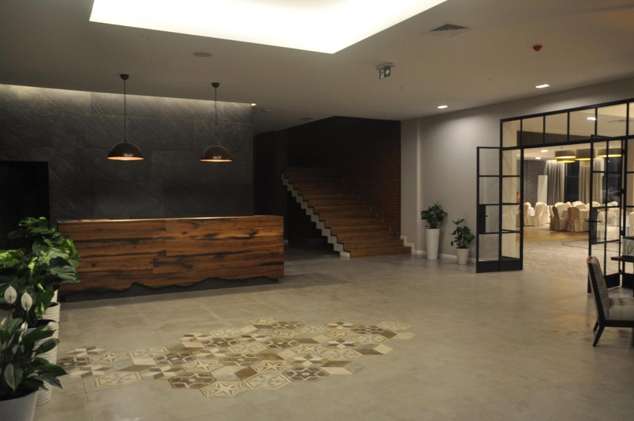 Polanka Conference Center Hotell Krosno Eksteriør bilde
