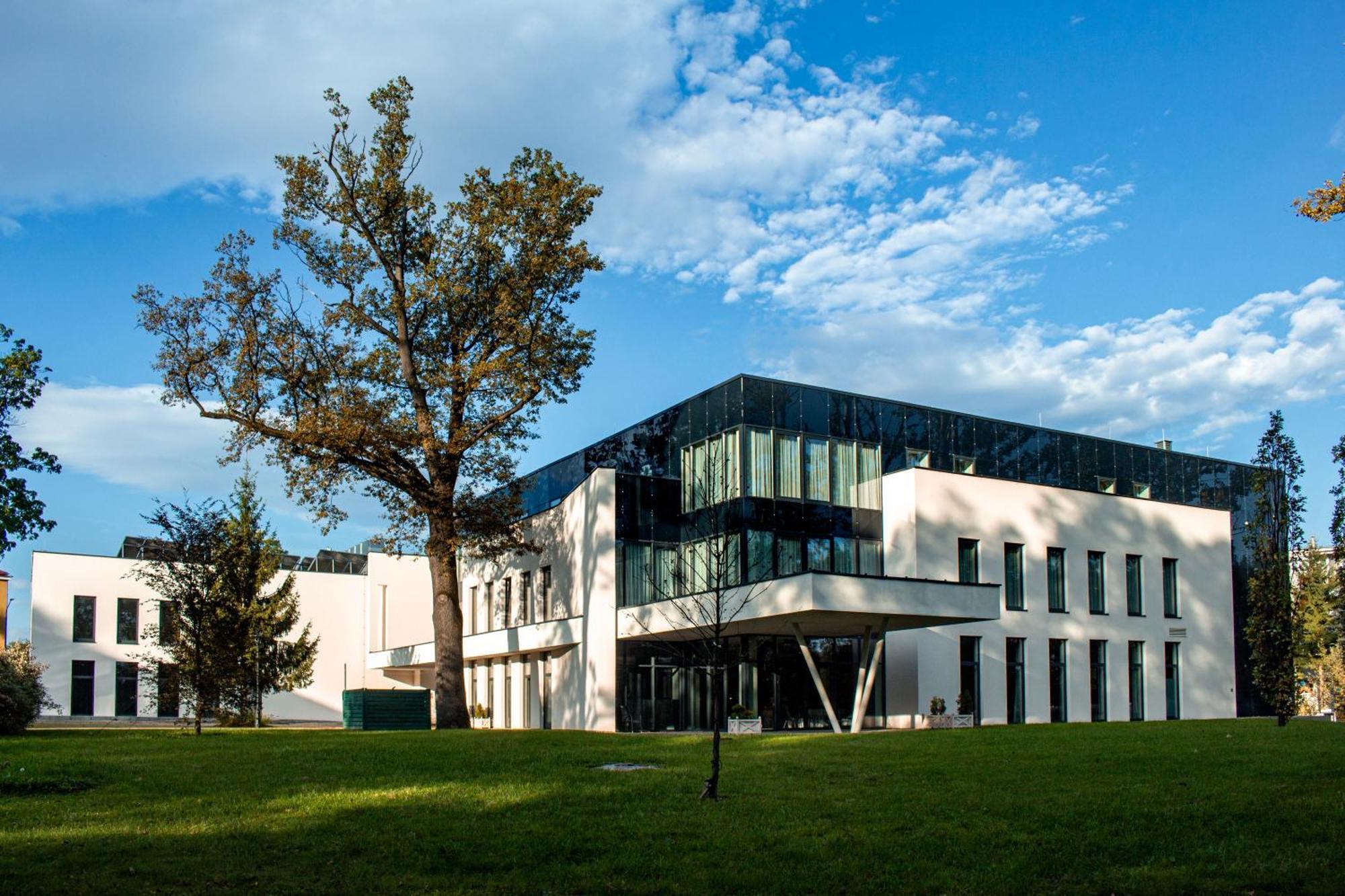 Polanka Conference Center Hotell Krosno Eksteriør bilde