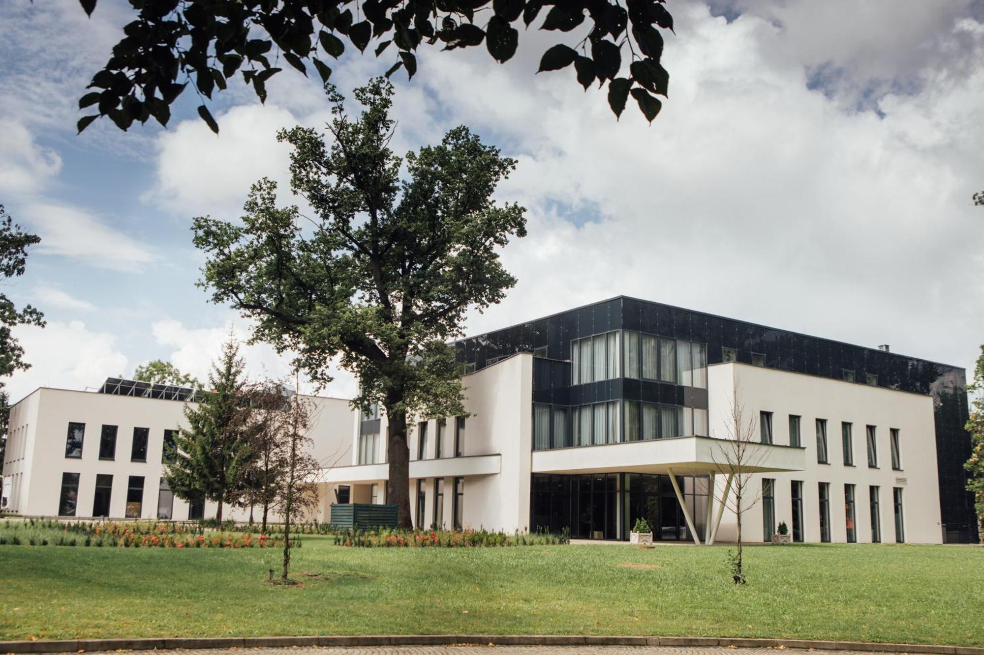 Polanka Conference Center Hotell Krosno Eksteriør bilde
